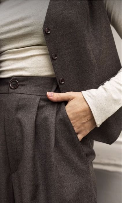 Komplet spodnie i kamizelka Marisol rozm. L