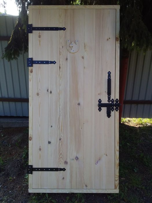 Двері в (льох, гараж, хлів)