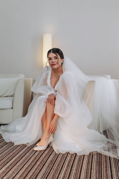 Весільна сукня в розмірі м-л