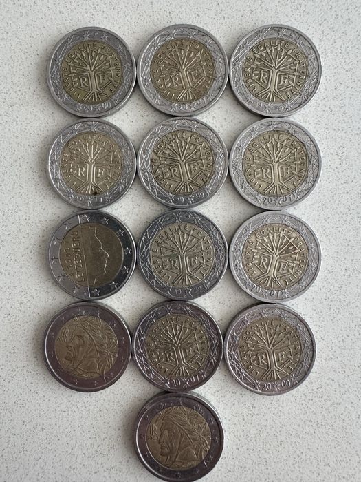 Lote 13 moedas 2 euros