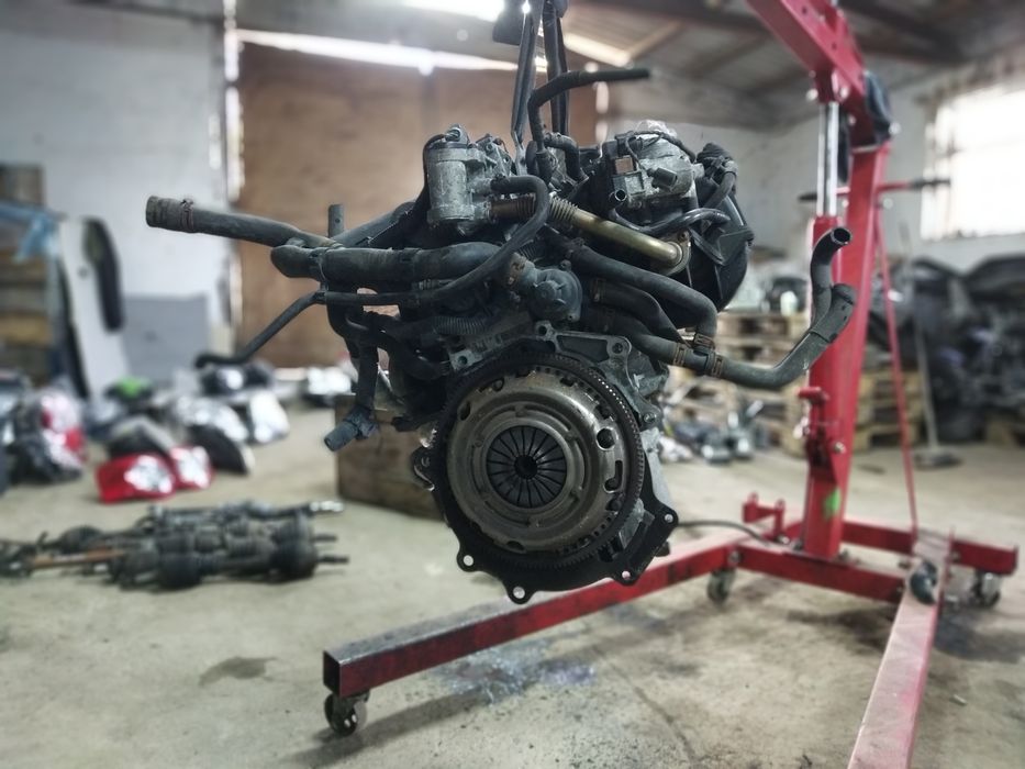 Двигун мотор двигатель BLF 1.6 FSI VW Audi Skoda Seat