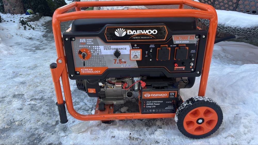 Бензиновий генератор DAEWOO GDK7500E-ATS