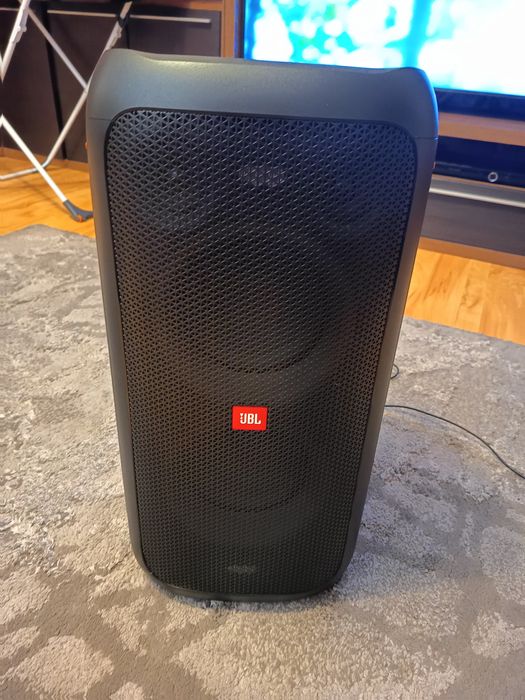 JBL partybox 100