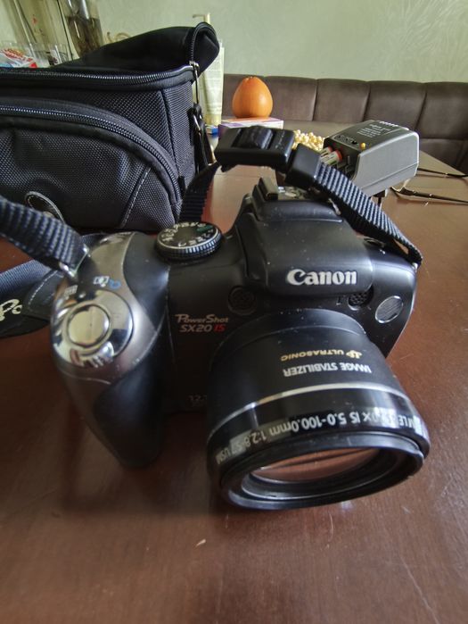 Фотоаппарат CANON Power Shot SX 20 IS +сумка+карта пам'яті+зарядний пристрій у подарунок!!!