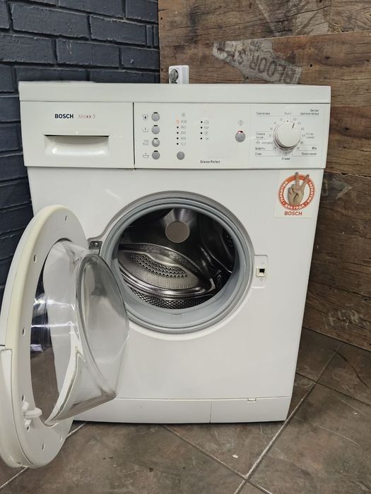 Дешева пральна машина Candy. Техніка з Європи