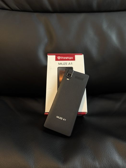 Кнопочний телефон prestigio muze a1