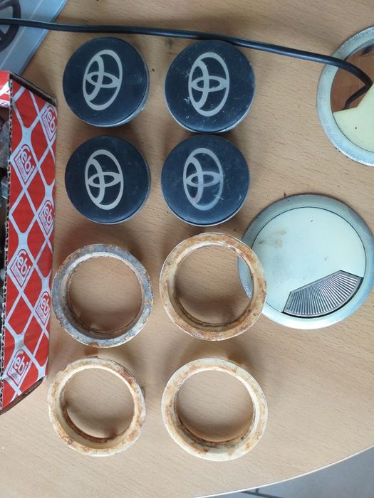 toyota dekielki,kołpaki do alu 4szt