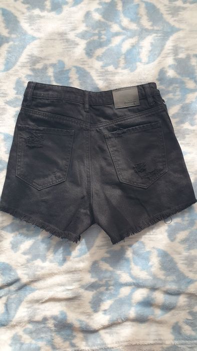 Spodenki jeansowe Stradivarius