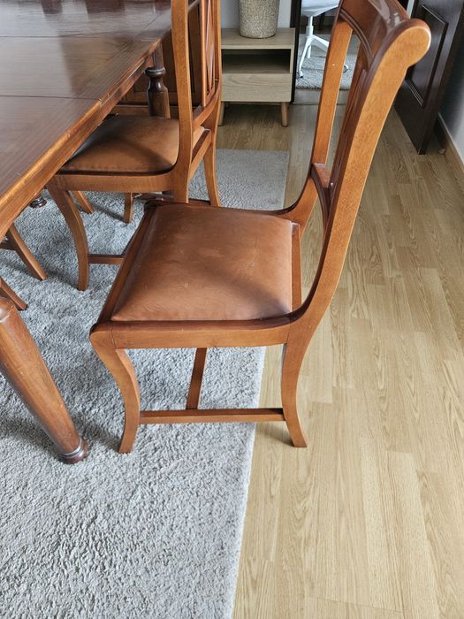 Mesa de Jantar com 4 cadeiras