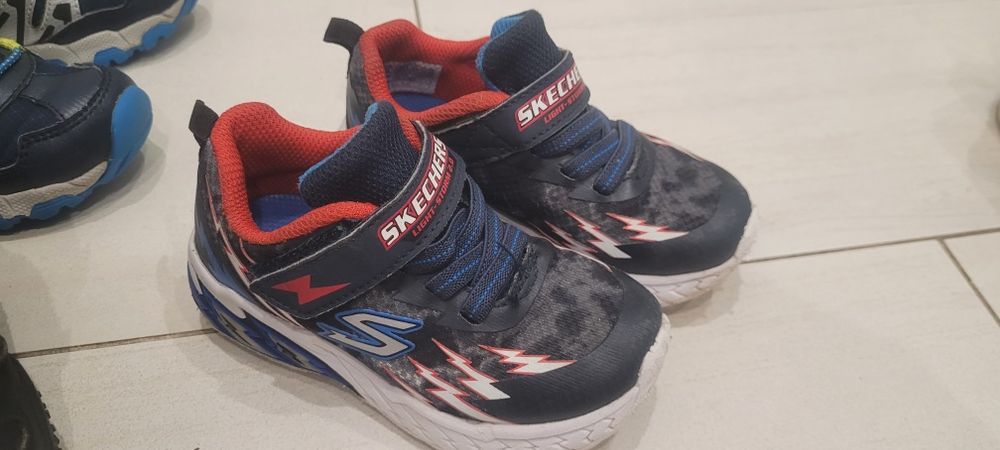 Продам дитяче взуття фірмове