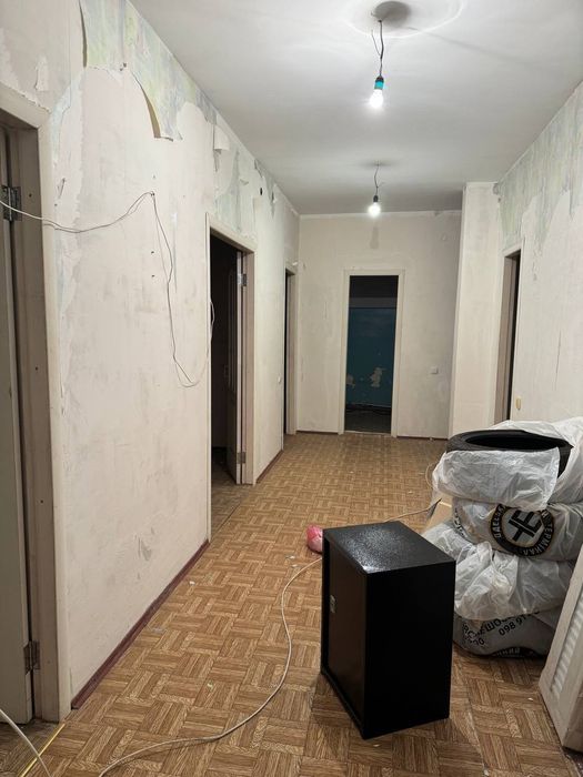 Продам трёхкомнатную квартиру