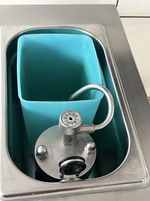 Sanomat Piccolo automat maszyna śmietany ubijaczka śmietaniarka