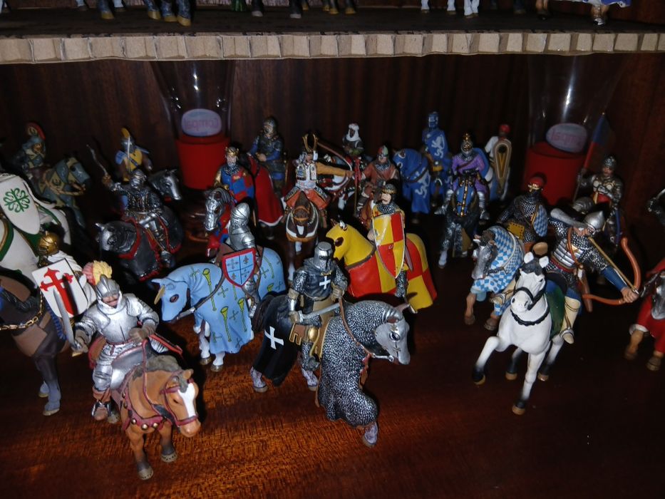 Colecao 40 cavalero idade media de chumbo