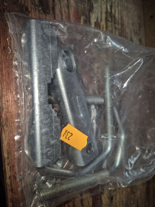 Mocowanie anteny  zaciski