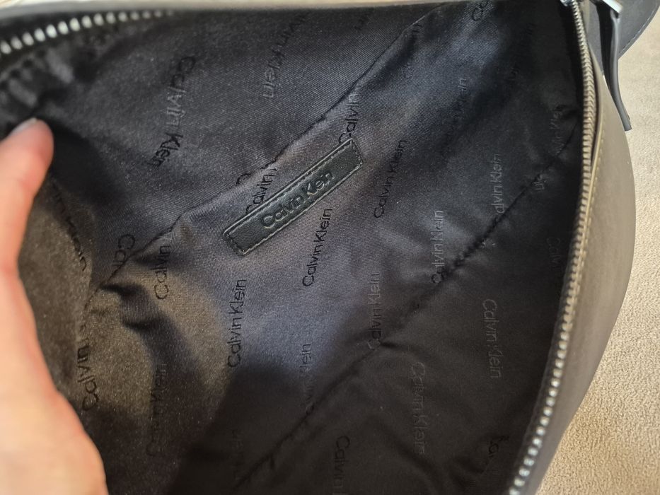 Saszetka Nerka Calvin Klein