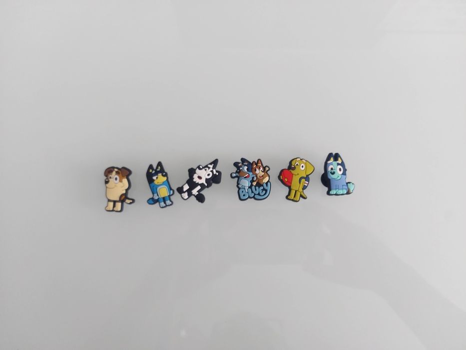 Zestaw pins do butów typu Crocs Bluey I Bingo 6 szt