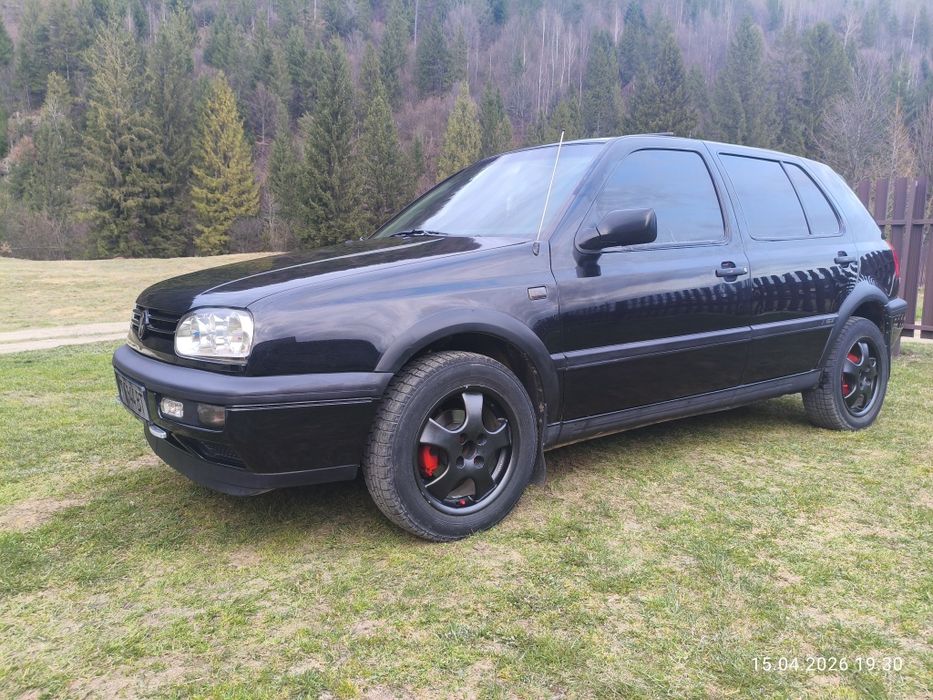 Гольф гарний стан