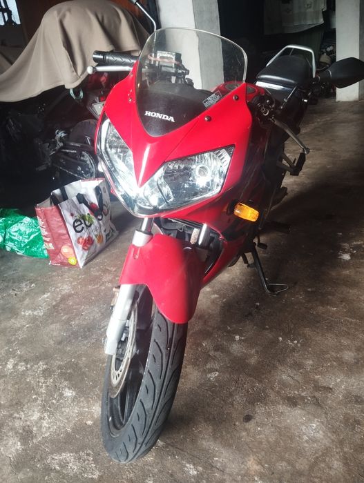 Honda CBR 125r...
