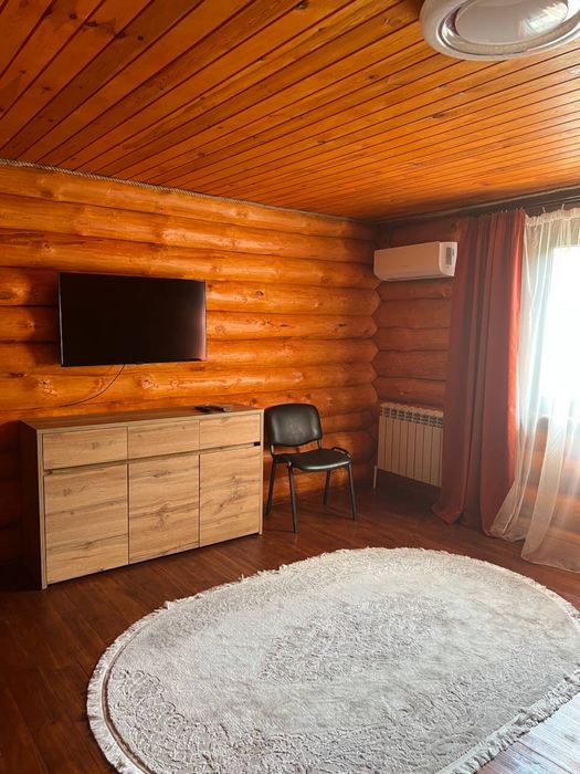 101/1 Дом со сруба с бассейном и баней