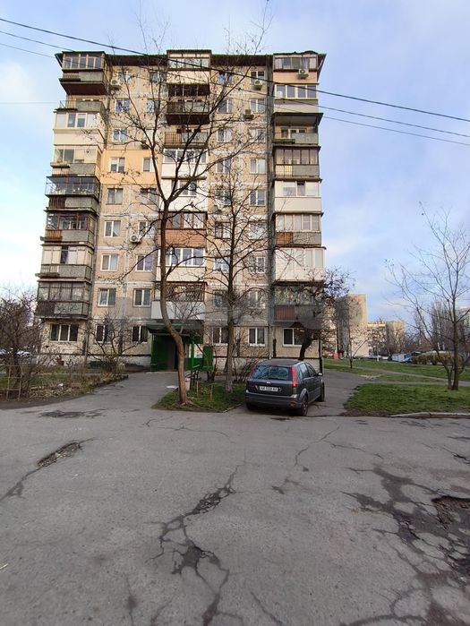 Продаж 2 кімн. кв-ри 46 м2 по вул. Юрія Юхновського, 6а