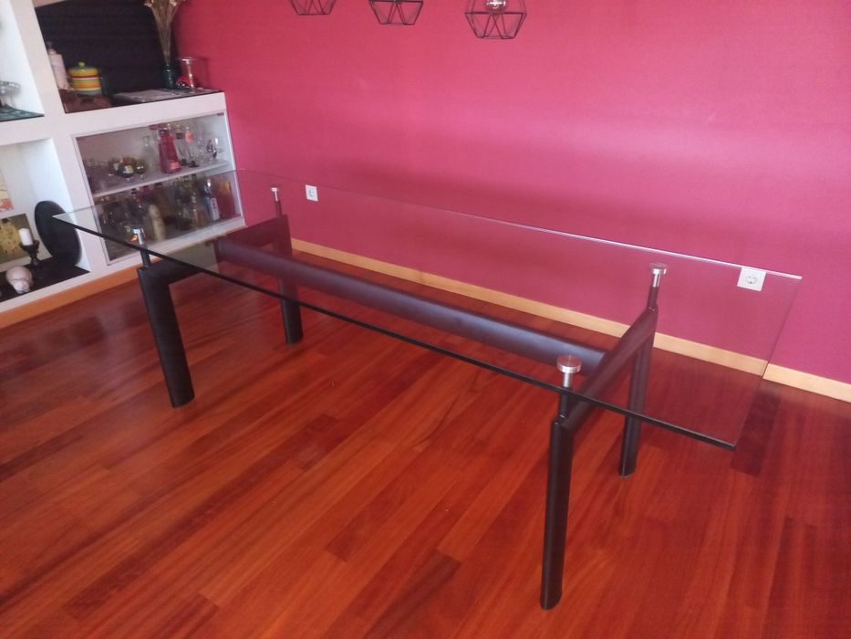 Mesa Design Le Corbusier Lc6 em Metal e Vidro Temperado