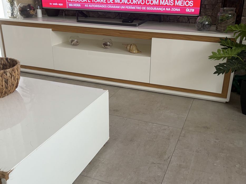 Movel tv + mesa centro
