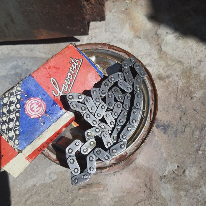 Продам моторную цепь для явы