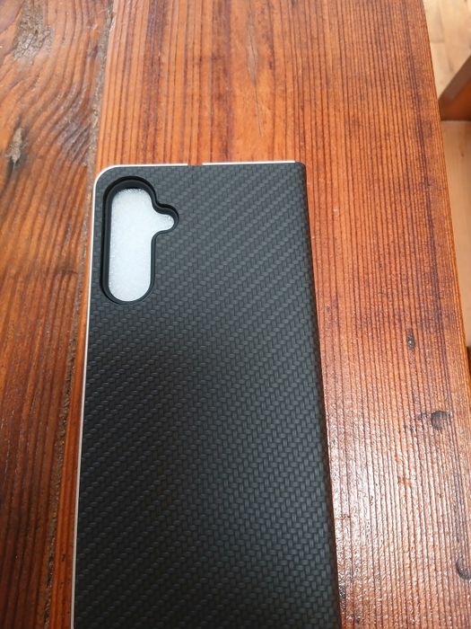 Sprzedam etui do samsung A 16