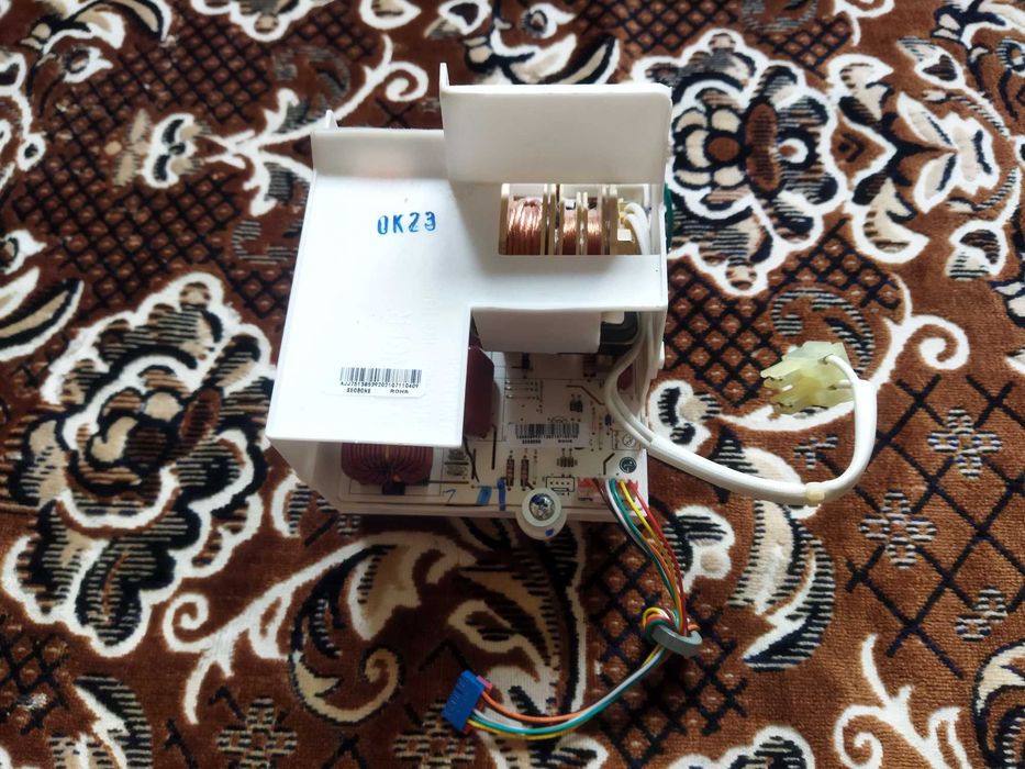 Микроволновая печь LG Smart Inverter MH6595GIN\01(на запчасти).