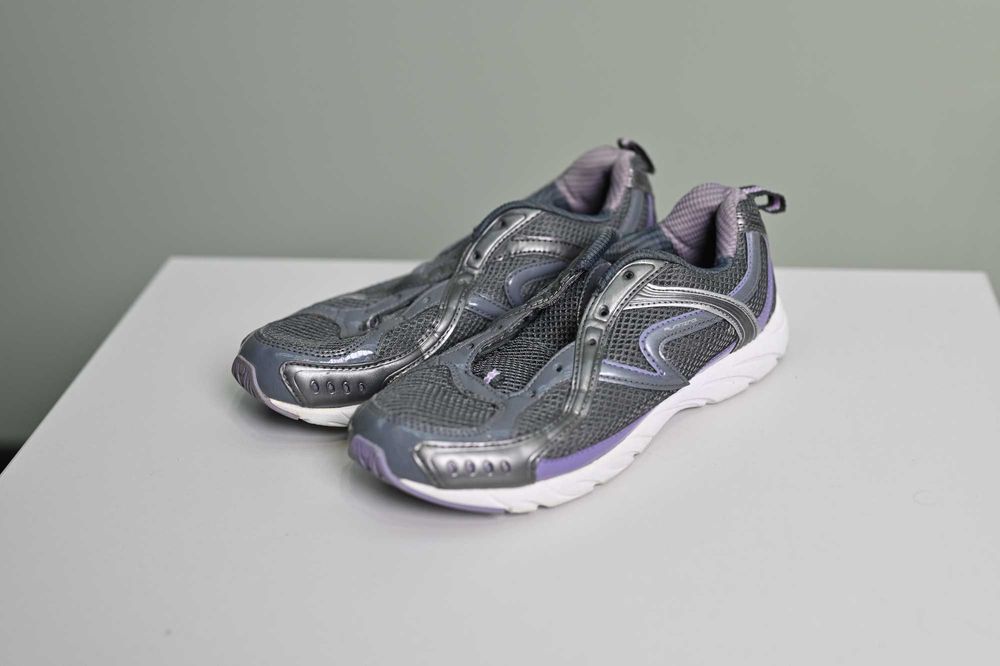 Кросівки дитячі сірі Обмін