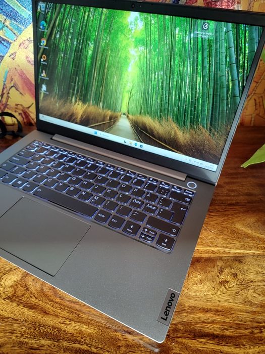Lenovo ThinkBook 14 G2/i5-1135G7/16GB RAM/256GB SSD/super stan!