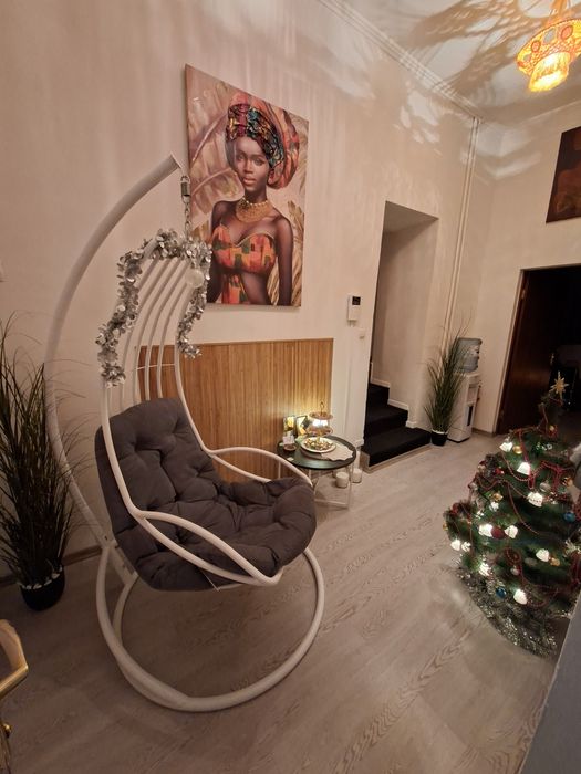 Лікувальний масаж Київ Майдан, депіляція для чоловіків  та жінок віск