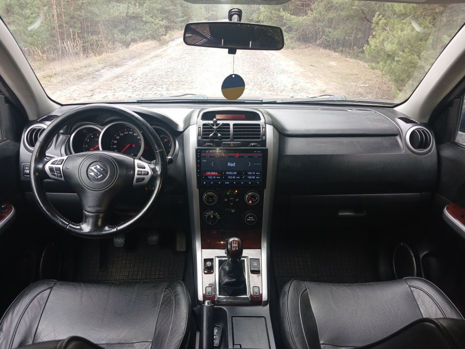Сузукі Grand Vitara