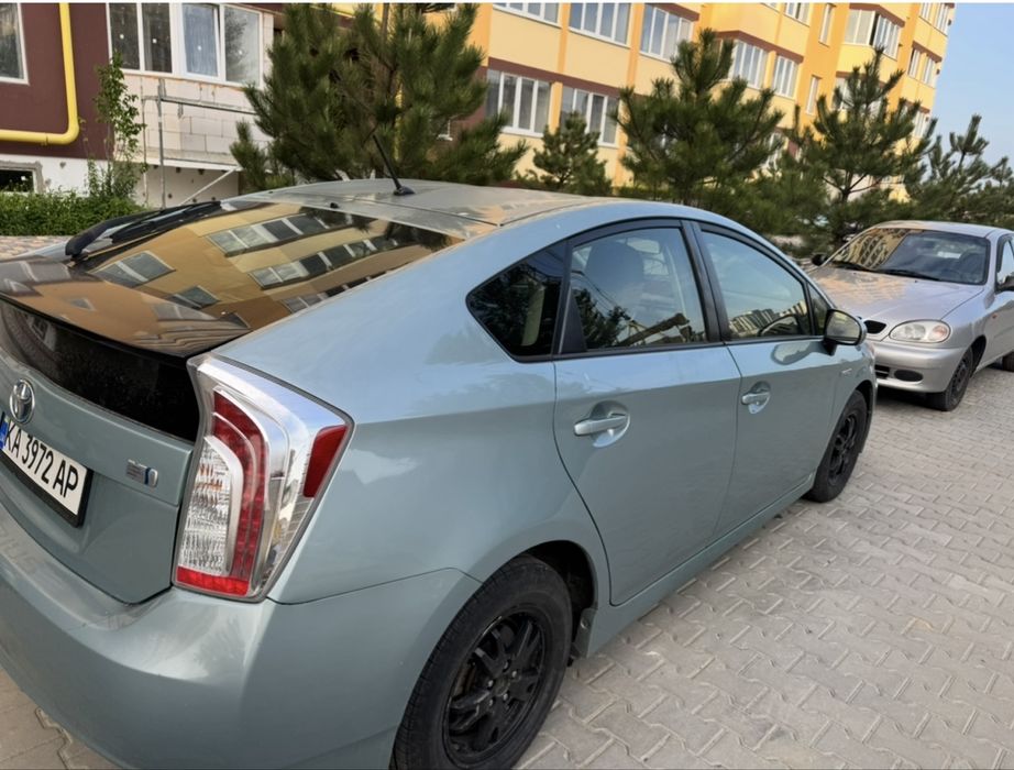 Продам Toyota Prius