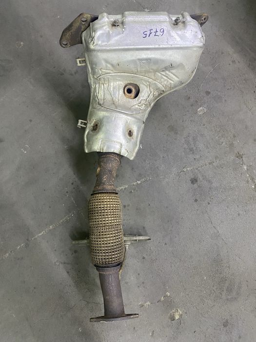 Коллектор выпускной  Ford Fusion mk5 13-17 2.5