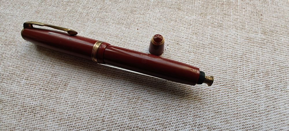Duńskie pióro wieczne Parker Duofold Terracotta