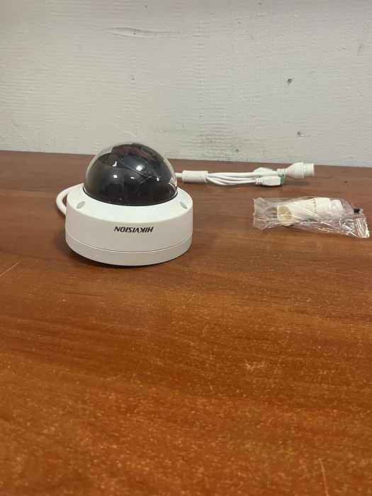 IP камера відеоспостереження Hikvision  DS-2CD2143G2-IS