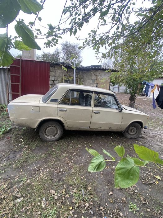 Продам ваз 21013