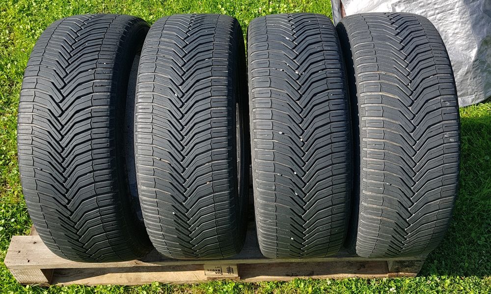 Opony Michelin całoroczne 215x50r17