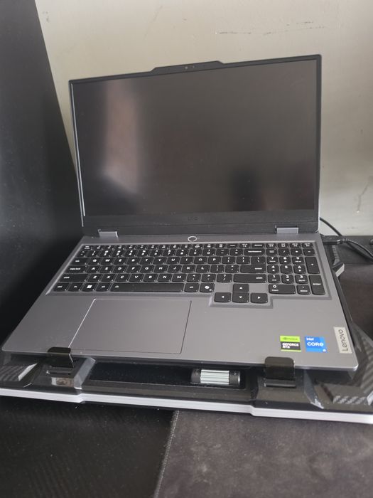 Sprzedam laptopa