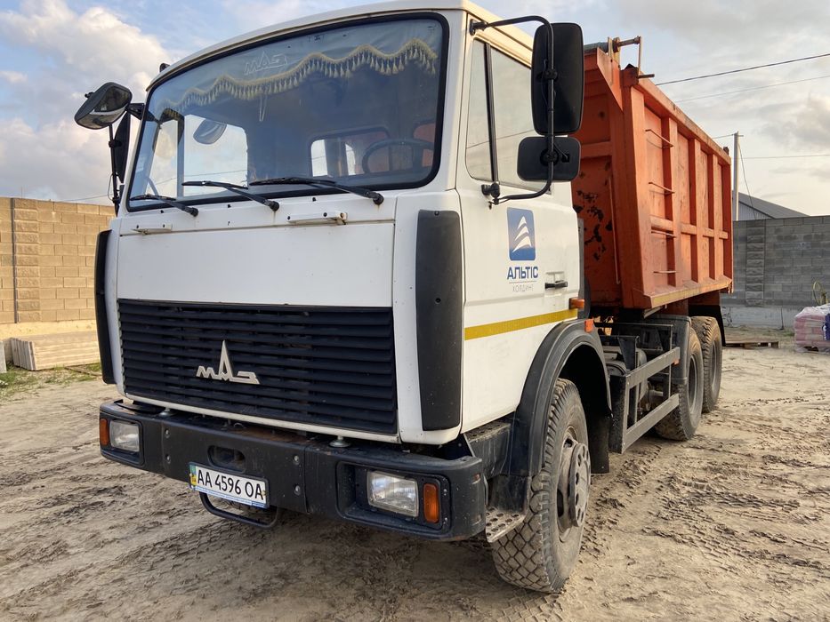 Маз самосвал 551605-271