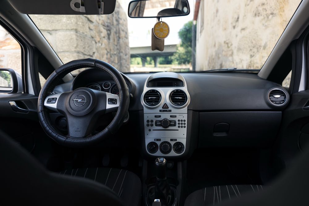 Opel Corsa D 1.2 Gasolina | 2009