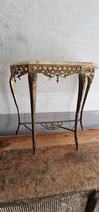 Credencial com espelho em latão