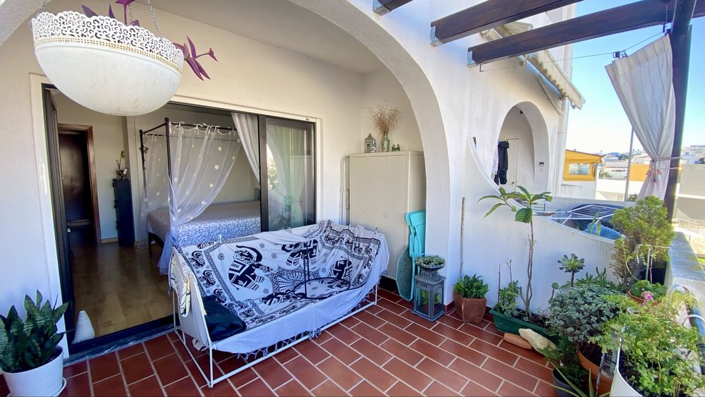 T2+1 em Albufeira Centro – Renovado, Mobilado e Perto da Praia!