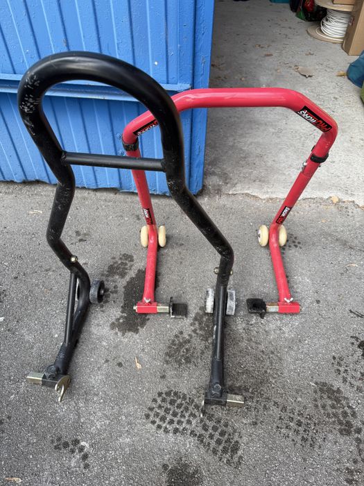 Stojaki motocyklowe na przednia i tylnia os