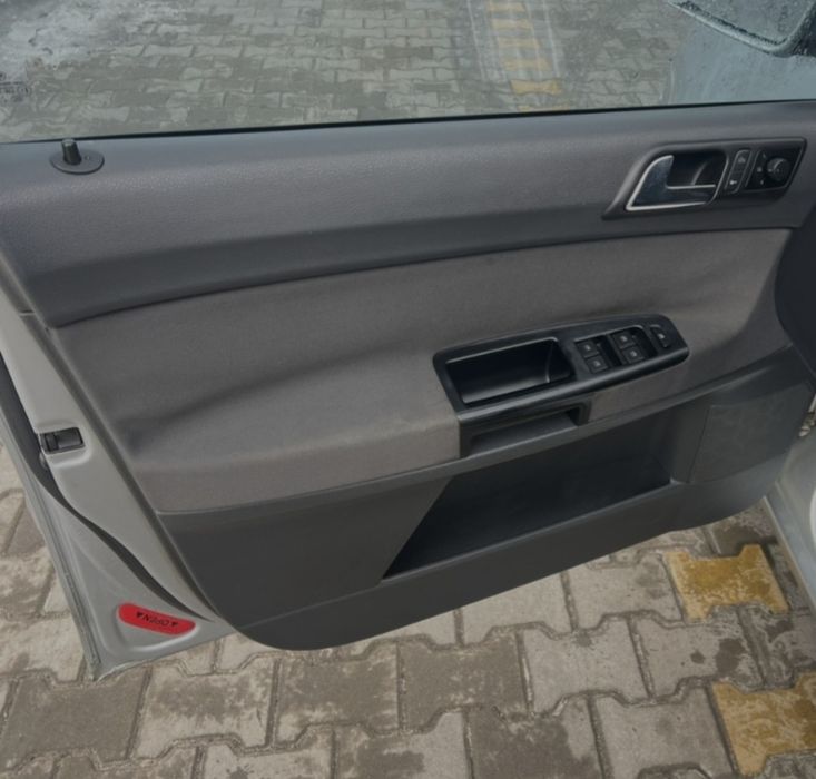 Авто Volkswagen Polo, 1.4 машина фольцваген поло