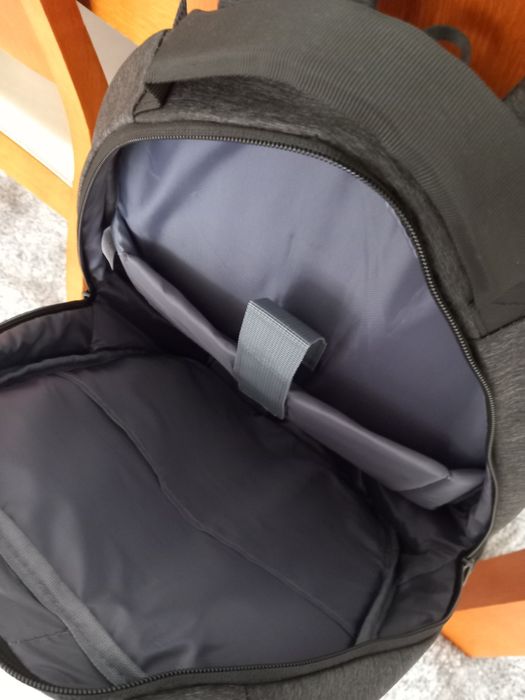 Mochila grande com muita arrumação