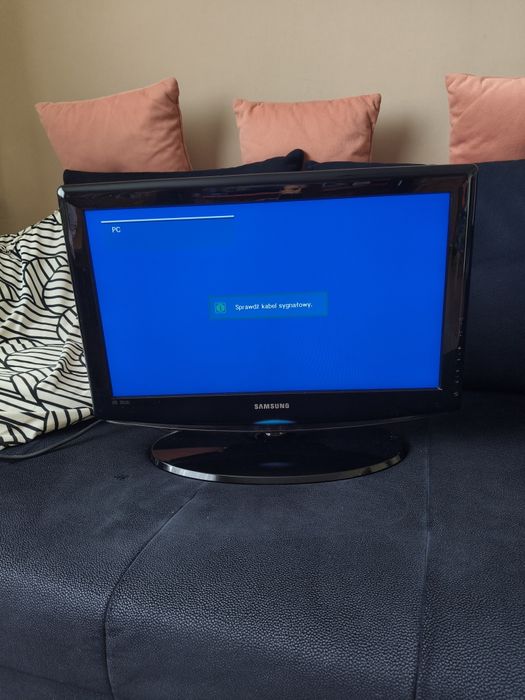 Telewizor LCD SAMSUNG 23 cale płaski