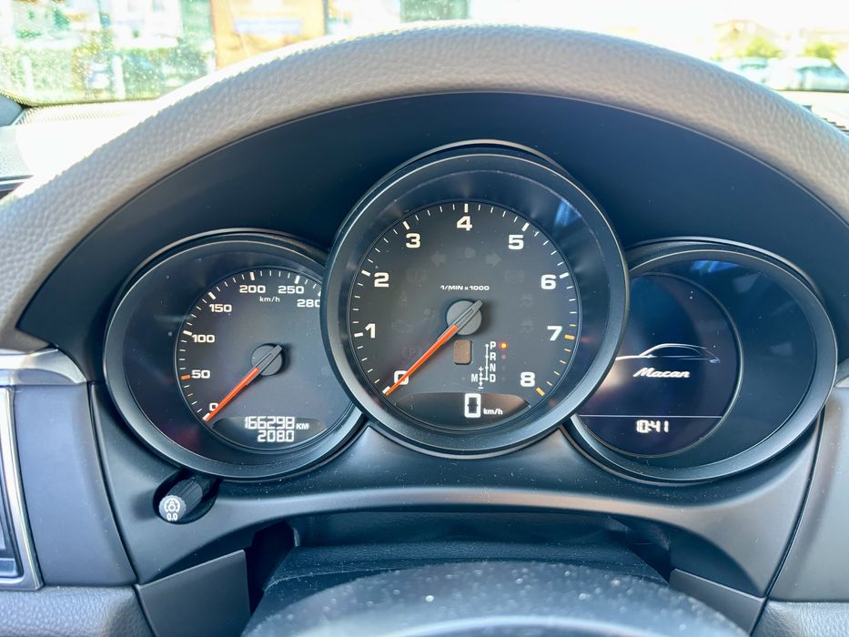 Porsche Macan 2.0 PDK