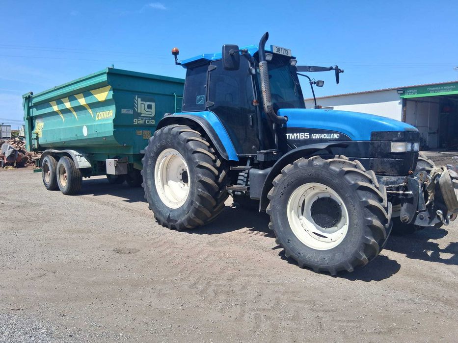 Tractor em bom estado